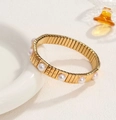 Vintage gold stretch bracelet with white pearls in a minimalist luxury metal design - K2504-Gold with White Pearl