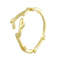 Anillo de rama minimalista en acabado dorado con un diseño creativo de cuernos naturales - Estilo 4800 / Oro (Hombre)