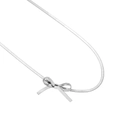Dettaglio di una collana a catena serpente d'argento con ciondolo a fiocco lucido - Argento