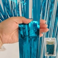 Rideau de franges en feuille laser bleue pour décoration de fête avec fini clinquant bleu - 1*2 Mètres / Bleu lagon brillant