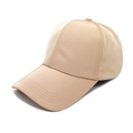 Detalle de gorra de béisbol beige de seis paneles con tela de sarga y visera curvada - M (56-58cm) / Caqui