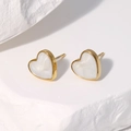 Orecchini a cuore dorati in acciaio inossidabile con intarsio di madreperla bianca - Bianco Perlato