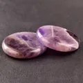 Natürliche lila Kristall-Rundscheibe 40x8mm mit polierter Oberfläche und innerer Struktur - Amethyst