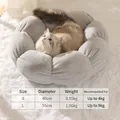 Light gray plush flower-shaped pet bed in 40cm or 55cm diameter for cats and dogs - Gray / M (Diameter 40cm)