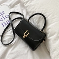Classic black flap crossbody bag with matte faux leather and minimalist gold lock - Black