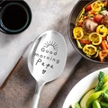 Edelstahllöffel mit Gravur Good morning Papa als Vatertagsgeschenk auf einem Esstisch - Good Morning Papa