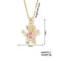 Détail du pendentif ours doré avec pierre rose et strass incluant les dimensions précises - Ours Pierre Rose (N00970-2)