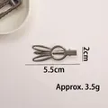 Pince à cheveux Y2K oreilles de lapin en métal argenté poli avec clip bec de canard de 5,5cm - Pince Bec de Canard Lapin (X1-445) / 5,5 cm