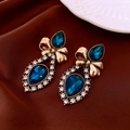 Vintage-Schleifenohrringe mit tiefblauen Tropfen-Strasssteinen und goldfarbenem Finish - 17# Silberne Ohrstecker - Gold - Blau
