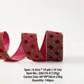 Nastro natalizio in velluto rosso con motivo a griglia dorata, largo 6,3 cm e lungo 10 yard - 6.3cm Borgogna Flocked Plaid Dorato / Larghezza 6.3cm * Lunghezza 10 Yards (circa 9,1m)