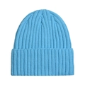 Dettaglio del berretto in maglia azzurro con trama a coste spesse e risvolto largo - Taglia unica / Blu