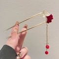 Épingle à cheveux dorée en U avec feuilles de ginkgo en velours rouge, strass et perles - Épingle à cheveux en U feuille de ginkgo floquée