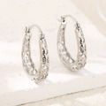 Eleganti orecchini a cerchio ovali argentati con motivo a cuore traforato da donna - Motivo Traforato Cuore / Argento