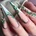 Lange stiletto nagels in Franse stijl met kersthulstmotieven en rode strass steentjes - Kerst Hulst Stiletto Stijl-Lijmtype(CJCY-651)