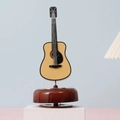 Caja de música de guitarra giratoria vintage con base marrón oscuro y cuerdas reales - 2050 Guitarra