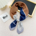Foulard di seta con motivo geometrico color-block in blu navy e toni marroni - 10 Linee di Cuore Patchwork Navy