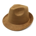 Primer plano de sombrero fedora marrón de ante con textura y costura precisa del ala - M (56-59cm) / Caqui (Gamuza)
