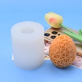 Detailsicht der Osterei-Silikonform mit geometrischer Netzstruktur für DIY-Kerzen - Geometrischer Netz-Stil (4)