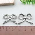 Silver bow tie alloy pendant for DIY jewelry with size measurement on white background - Pleated Bowknot - Silver (21391)