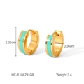 Dettaglio degli orecchini placcati oro 18K con smalto verde menta e diametro di 1,35 cm - Verde Menta(HC-E10429-GR)