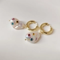 Baroque pearl drop earrings with colorful crystals and gold-plated circular clasps - Colored Rhinestone Irregular Pearl