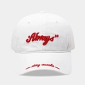Detalle de gorra de algodón blanco con bordado Always rojo y texto stay awake en la visera - Ajustable / Blanco