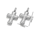 Primer plano de colgantes de cruz de acero inoxidable con borde de cuentas plateado - 19.5x13mm / Color Acero