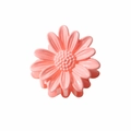 Matte pink daisy hair claw clip made of resin with strong spring and petal details - 4cm Glossy Pink