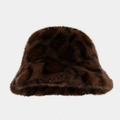 Nahaufnahme des Anglerhuts mit Leopardenmuster aus weichem Kunstfell für den Winter - Dunkelbraun Leopard