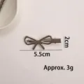 Barrette à cheveux en métal argenté style Y2K avec design noeud minimaliste de 5,5 cm pour femme - Pince Bec de Canard Nœud (X1-446) / 5,5 cm