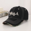 Cappellino da baseball nero in cotone con ricamo a lisca di pesce e dettaglio camo - M / Nero