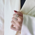 Minimalistische geometrische zilveren stalen ring met drie lijnen voor moderne look - US 9 / Zilver