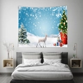 Tenture de Noël avec renne blanc et sapin décoré pour la décoration murale du dortoir - Renne de Neige Nuit Bleue