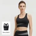 Αθλητικό μπουστάκι Starry Black με πλάτη racerback και λεπτομέρειες σε αντίθεση - S / Tops / Μαύρο έναστρο