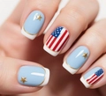 Makroaufnahme von US-Unabhängigkeitstag-Nägeln mit blauen Streifen und 3D-Goldsternen - Amerikanischer Unabhängigkeitstag Stil(CW591) / Mit Gelee-Kleber und Nagelfeile