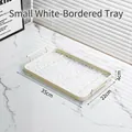 Piccolo vassoio crema rettangolare con base in vetro ondulato e manici metallo 35x22x4cm - Vassoio Piccolo Motivo Ghiaccio / Giallo latte