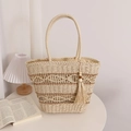 Bolso tote de paja calado en blanco crema con borlas y estilo bohemio de vacaciones - Borla Curva / Beige