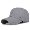 Dunkelgraue Baseballkappe für Herren mit strukturierter Optik und silbernem R-Logo - Hellgrau / Verstellbar (55-60cm)
