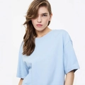 T-shirt vintage in cotone lavato azzurro con vestibilità rilassata e girocollo classico - S / Celeste