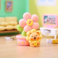 Figurine Capybara rose en costume de lion avec pot Rich Flower et signe dollar - Ornement Capybara Fleur de Richesse (A187)