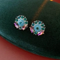 Orecchini vintage a fiore con zirconi blu e verdi su velluto verde scuro - Orecchini a Lobo Blu (Perno per orecchini in argento)