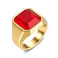 Anillo dorado para hombre con una gran piedra preciosa roja cuadrada y banda ancha - US 5 / Oro + Piedra Roja