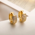 Élégantes boucles d'oreilles créoles dorées avec zircons scintillants pour femmes - Or Zircon Blanc (44332)