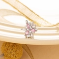 Clou d'oreille en acier titane argenté en forme de fleur avec zircones roses et clairs - Style de Feu d'Artifice (A235-2# Rose)