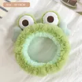 Detail view of a green plush frog headband showing its 18x18cm size and soft texture - 1# Green Eye Frog Hair Band