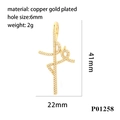 Dettagli del ciondolo a croce in rame placcato oro con zirconi e apertura di 6 mm - P01258 / Oro