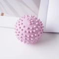Rosa Kauspielzeug-Ball für Hunde mit Noppen und Pfotenabdruck zur Gebissreinigung - Spike Molar Ball / 6cm (40g) / Rosa