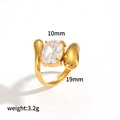 Vista dettagliata dell'anello in acciaio dorato con zircone 10mm e specifiche tecniche - Stile Zircone Rettangolo (TR4494)