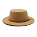 Détail d'un chapeau en laine camel avec une ceinture en cuir marron et boucle en métal - M (56-58cm) / Chameau