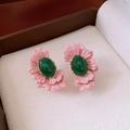 Orecchini vintage a fiore con petali in smalto rosa e gemma verde in scatola bianca - Stile Ago d'Argento a Petalo Rosa (3#)